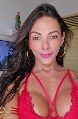 Larah Canuto - Acompanhante Travesti / Transex em Natal - RN Larah Canuto - Acompanhante Travesti / Transex em Natal - RN