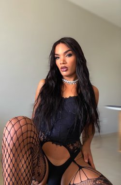 Kitty louise - Travestis e Transex em Caruaru - PE Kitty louise - Travestis e Transex em Caruaru - PE